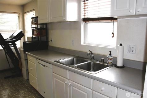 6439 S Clement Avenue Tacoma WA 98409