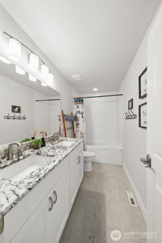 13435 196th Avenue E Bonney Lake WA 98391