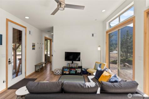 7 Mazama Meadows Lane Mazama WA 98833