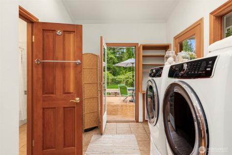 6729 NE Ralston Road Bainbridge Island WA 98110