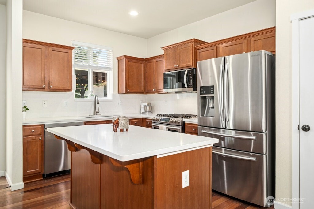 4915 NE 5th Street Renton WA 98059