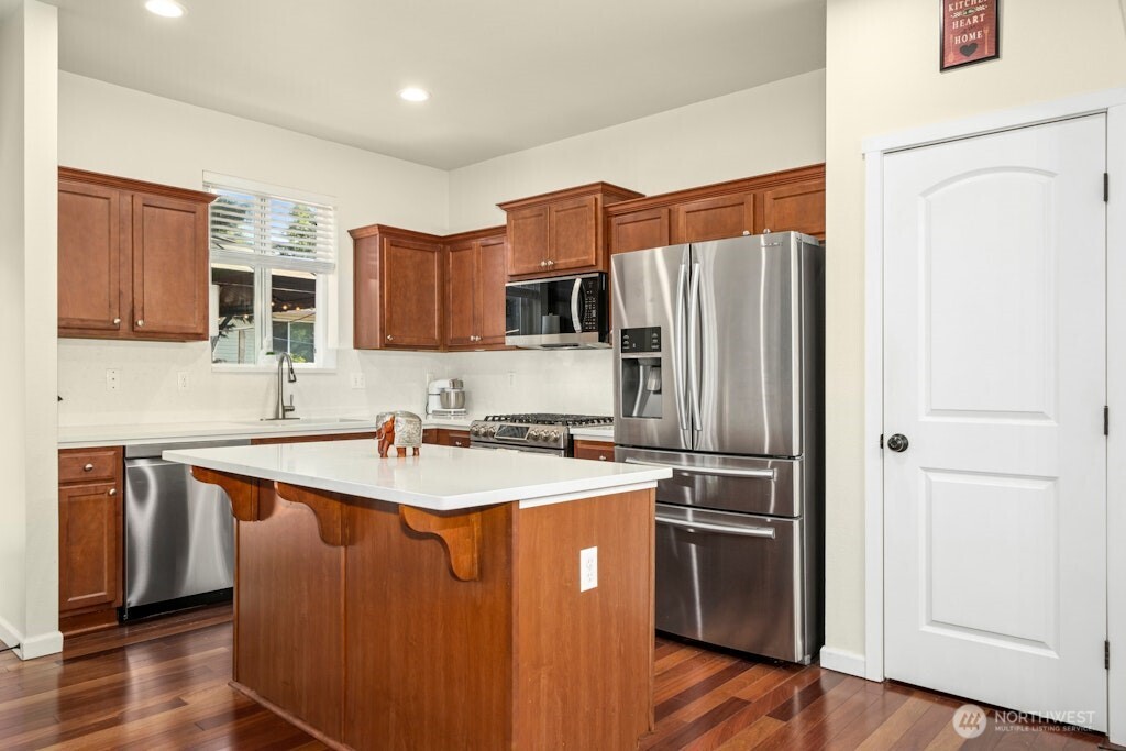 4915 NE 5th Street Renton WA 98059