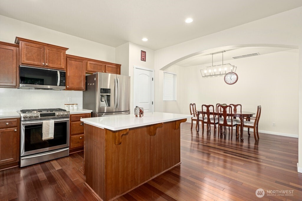 4915 NE 5th Street Renton WA 98059