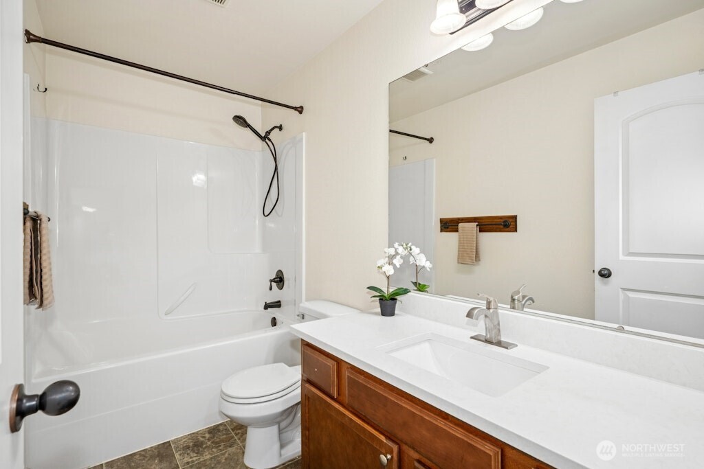4915 NE 5th Street Renton WA 98059