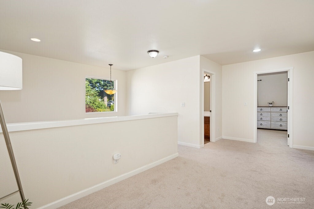 4915 NE 5th Street Renton WA 98059