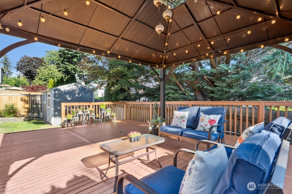 4915 NE 5th Street Renton WA 98059