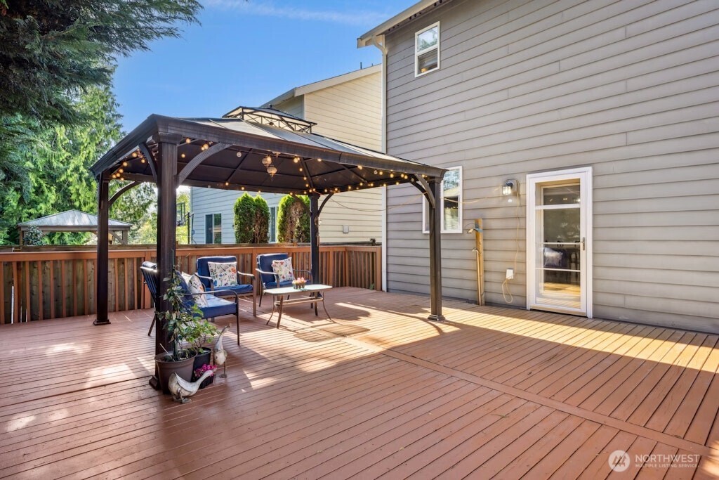 4915 NE 5th Street Renton WA 98059