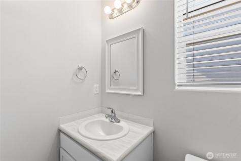 1275 Theo Way Rock Island WA 98850