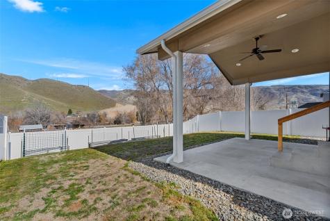 1275 Theo Way Rock Island WA 98850