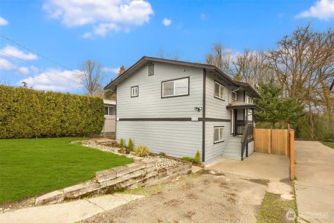 5306 26TH Seattle WA 98110