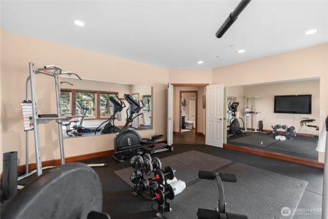 20619 NE 16th Street Sammamish WA 98074