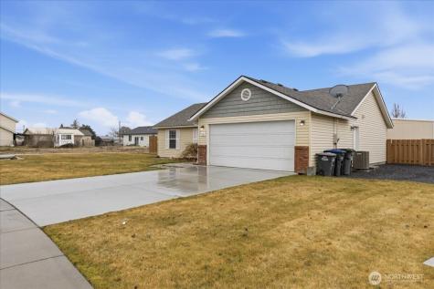 1101 W Luta Street Moses Lake WA 98837