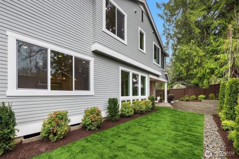 7271 152nd Avenue NE Redmond WA 98052