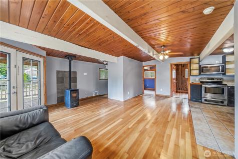 810 S Lake Roesiger Road Snohomish WA 98290