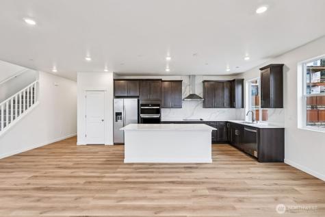 10304 6th Place SE Lake Stevens WA 98258