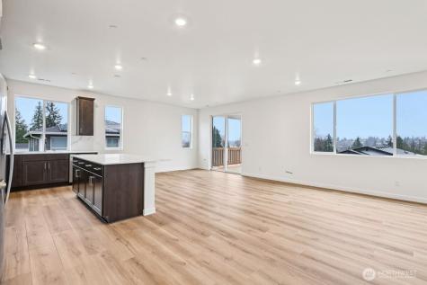 10304 6th Place SE Lake Stevens WA 98258