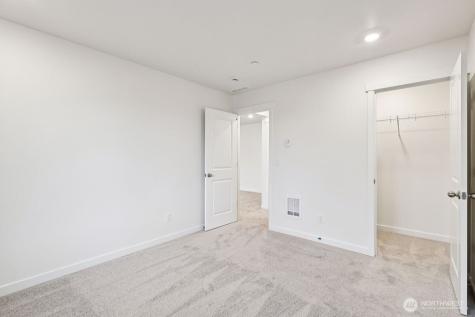 10304 6th Place SE Lake Stevens WA 98258