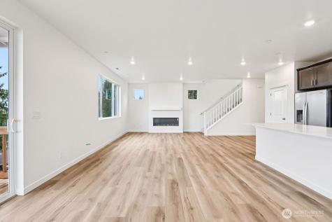 10304 6th Place SE Lake Stevens WA 98258