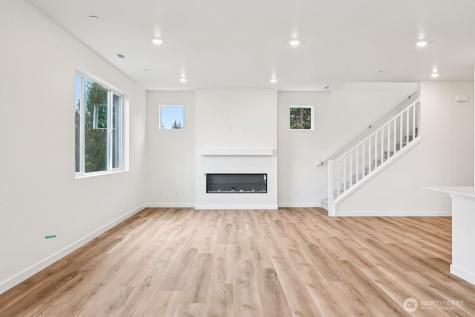 10304 6th Place SE Lake Stevens WA 98258