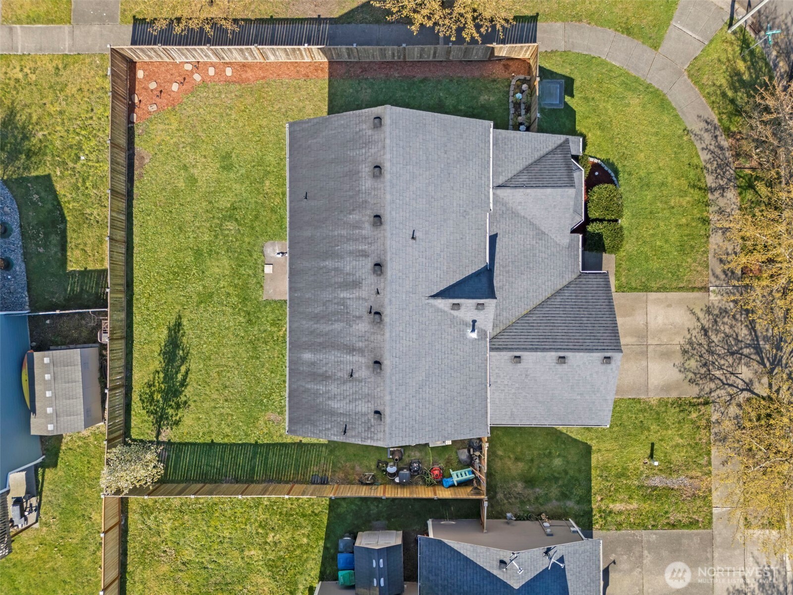 9115 Paradise View Court SE Yelm WA 98597