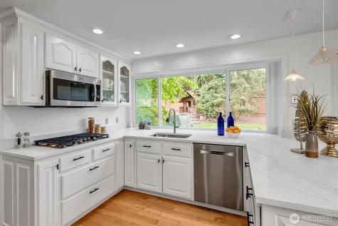 19213 SE 46th Place Issaquah WA 98027