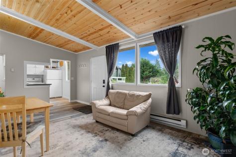 11285 SE Southworth Drive Port Orchard WA 98366