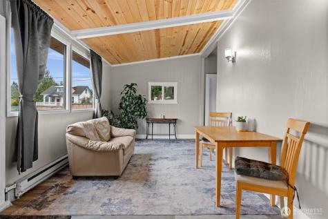 11285 SE Southworth Drive Port Orchard WA 98366