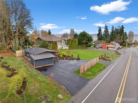 11285 SE Southworth Drive Port Orchard WA 98366