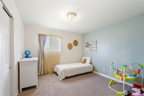 1317 47th Avenue E Fife WA 98424