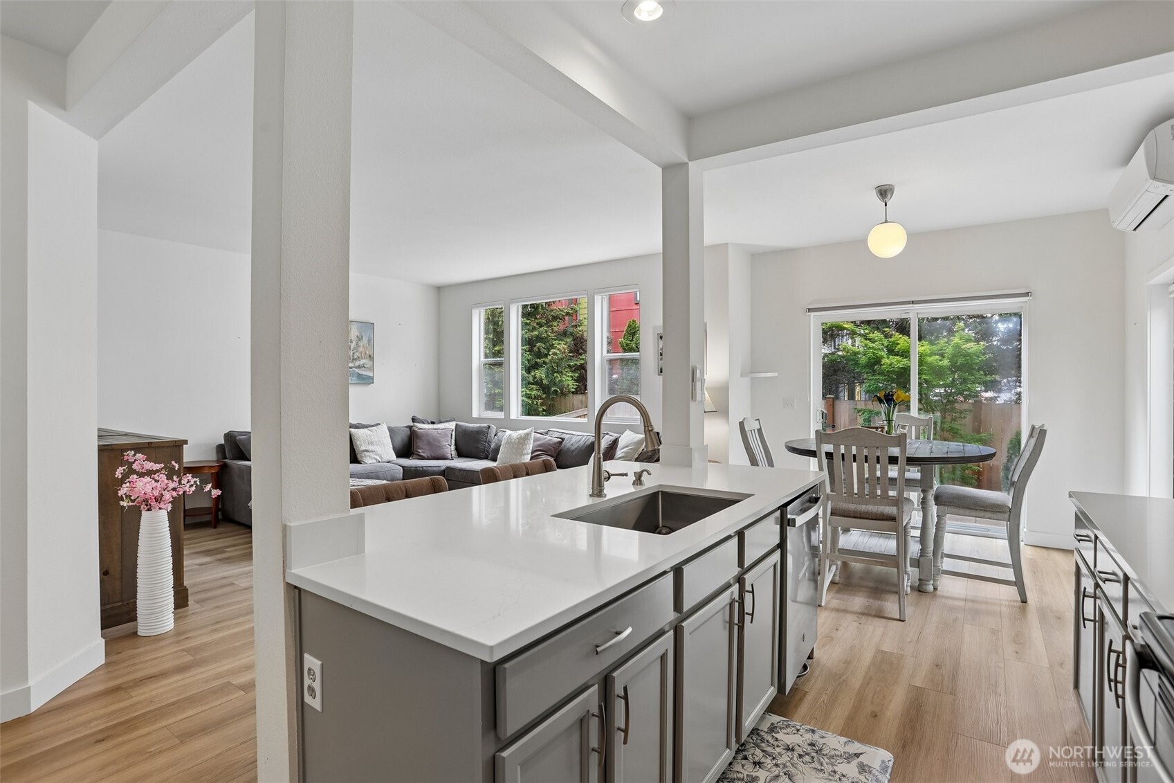 3951 S Chicago Street Seattle WA 98118