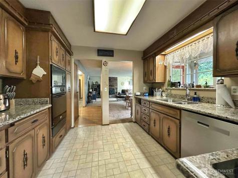 121 Pleasant View Drive Morton WA 98356