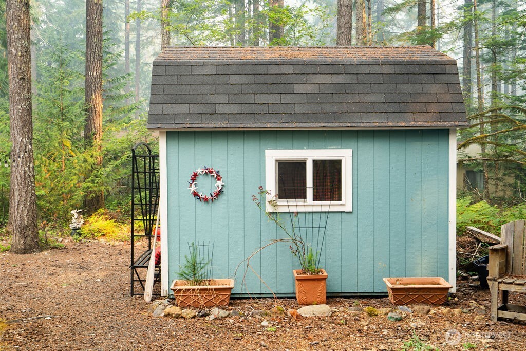 411 N Mount Seattle Way Hoodsport WA 98548