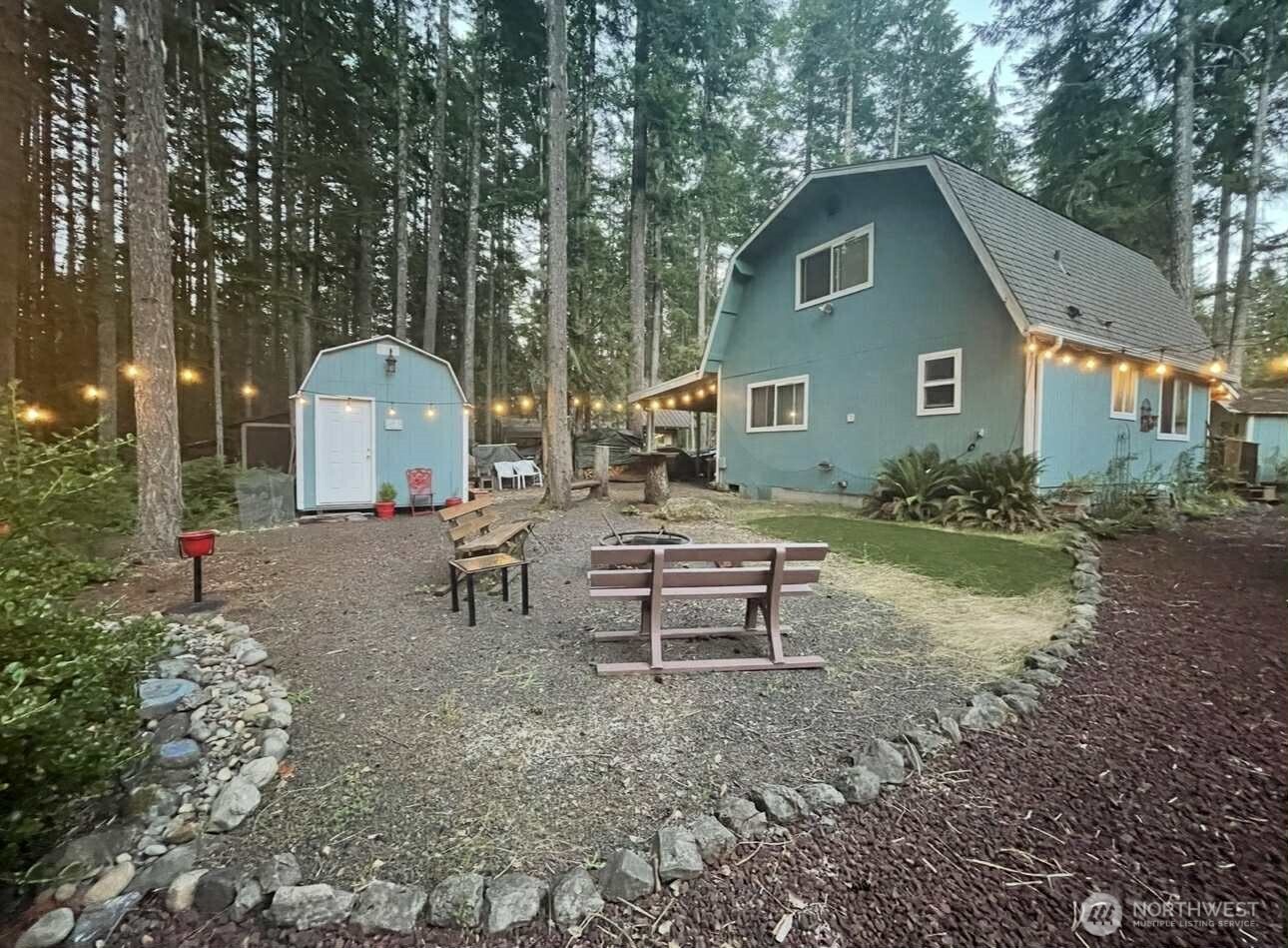 411 N Mount Seattle Way Hoodsport WA 98548