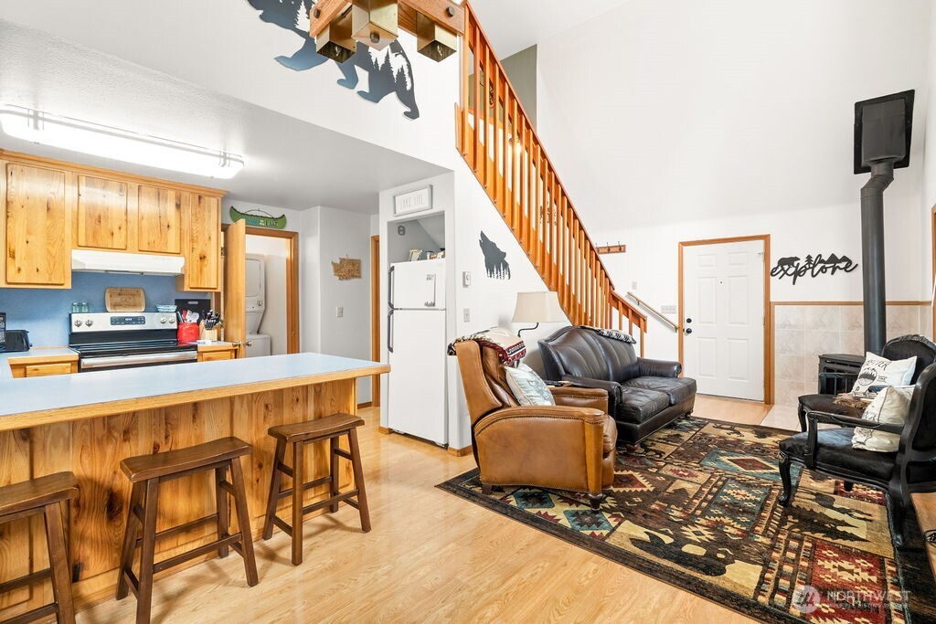 411 N Mount Seattle Way Hoodsport WA 98548
