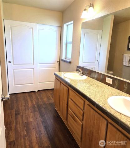 4515 176th St Street SW Lynnwood WA 98037