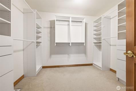 1104 V Street NW Auburn WA 98001