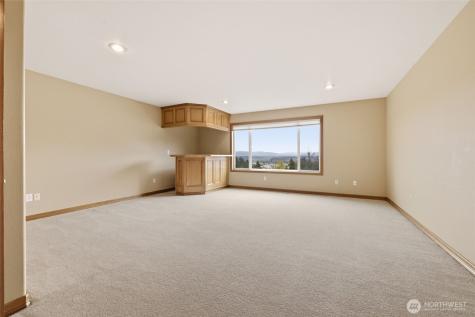 1104 V Street NW Auburn WA 98001