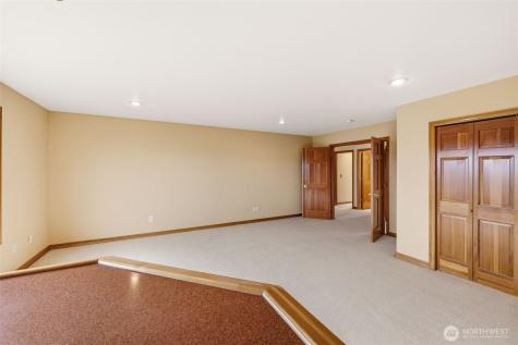 1104 V Street NW Auburn WA 98001
