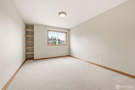 1104 V Street NW Auburn WA 98001