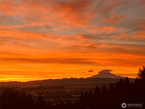 1104 V Street NW Auburn WA 98001