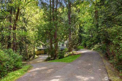 26540 Edgewater Boulevard NW Poulsbo WA 98370