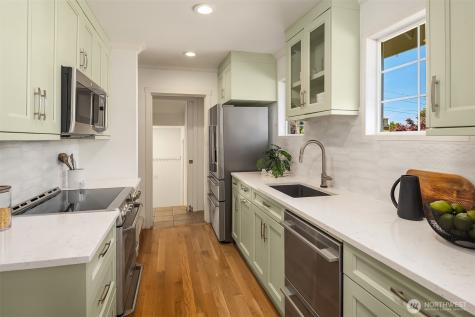 9757 2nd Avenue NW Seattle WA 98117