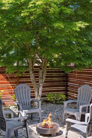 9757 2nd Avenue NW Seattle WA 98117