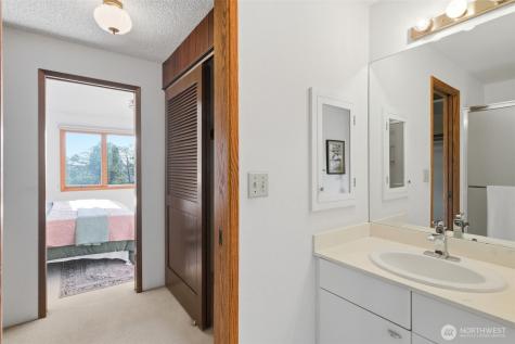 5113 19th Avenue S Seattle WA 98108