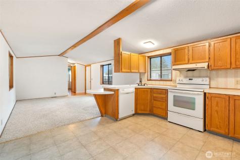 7300 32nd Avenue NE Olympia WA 98516