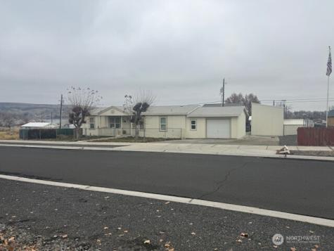 34 N Ginko Street Soap Lake WA 98851