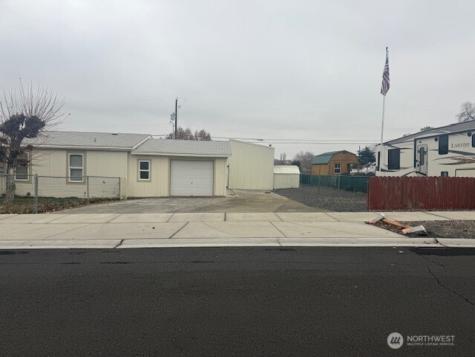 34 N Ginko Street Soap Lake WA 98851