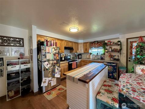 101 Edgewood Avenue Elma WA 98541