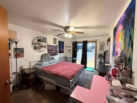 101 Edgewood Avenue Elma WA 98541