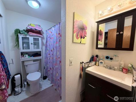 101 Edgewood Avenue Elma WA 98541